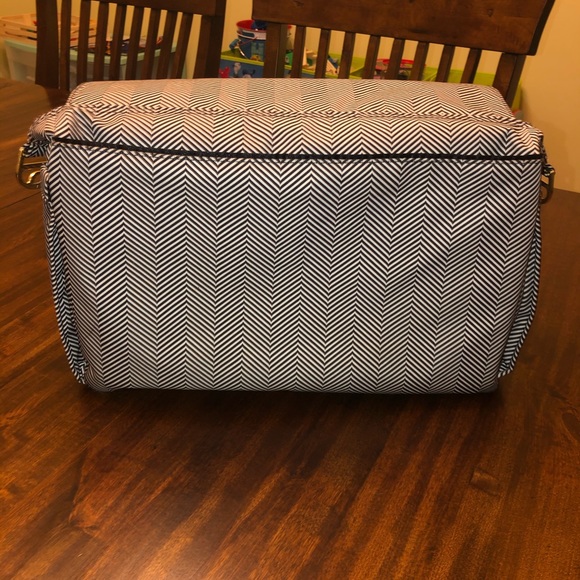 Jujube Messenger Bag “The Queen of the Nile” print - Picture 8 of 8